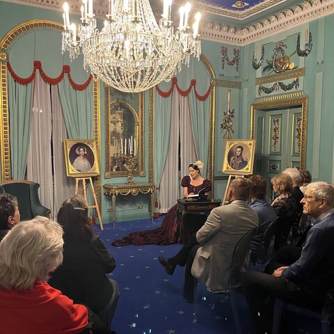 Monodrama "Ich, die Herzogin" im Grünen Saal des Branitzer Schlosses, © Kamil Jągowski - Fachbereich Kultur Stadt Cottbus/Chóśebuz