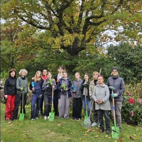 Teilnehmer des 5. Parkseminars im Rosengarten, Fot. Jolanta Imbierska
