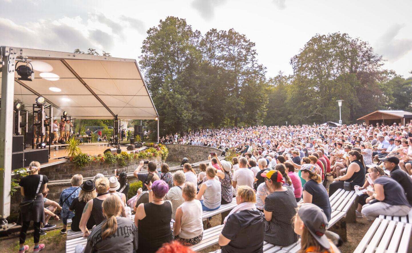 Schillerbühne während der Rosengartenfesttage, © Studio 2.0 - Christian Swiekatowski