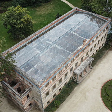 überdachte Schlossruine in Zatonie, © Władysław Czulak / Urząd Miasta Zielona Góra